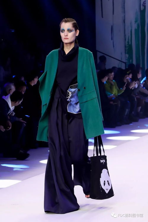 张肇达M13系列 跨越东西方服装的界限
